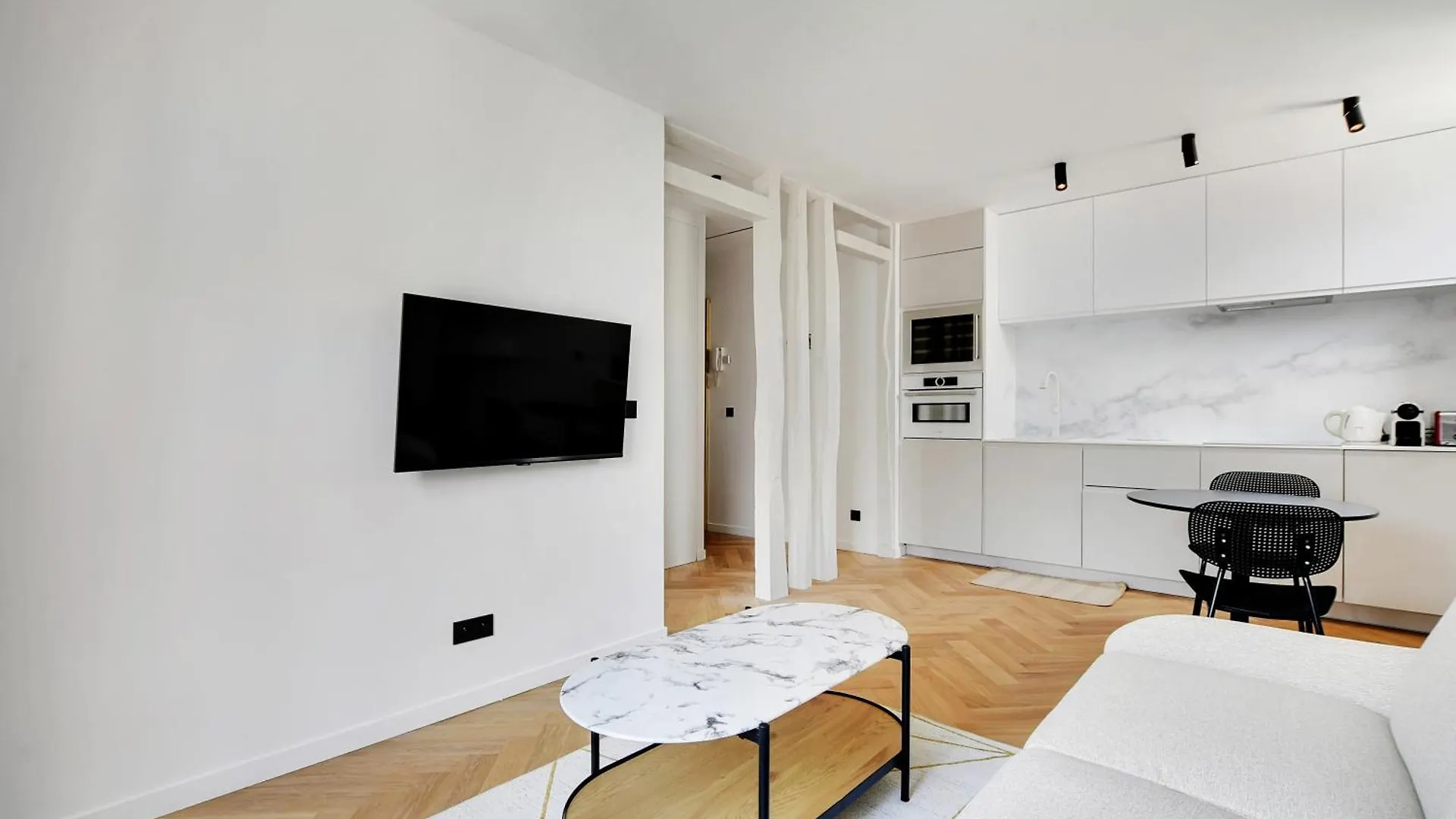 Pick A Flat's In Montmartre - Rue Petrelle Paris